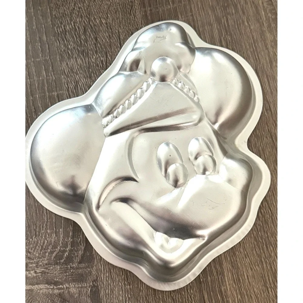 Wilton Mickey Mouse Cake Pan Vintage 1976 Disney Party Hat Mold 515-329
